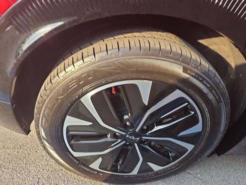 2022 Kia EV6 Wind