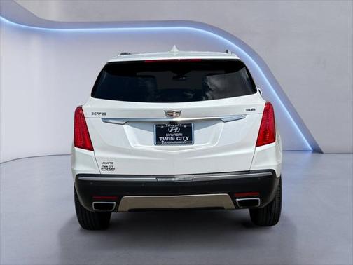 2017 Cadillac XT5 Platinum