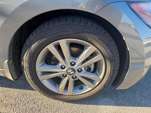 2018 Hyundai ELANTRA Value Edition