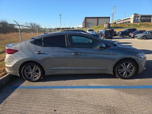 2018 Hyundai ELANTRA Value Edition