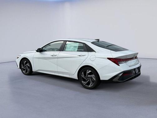 2025 Hyundai ELANTRA HEV Limited