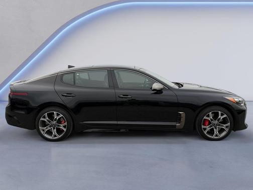 2018 Kia Stinger GT1