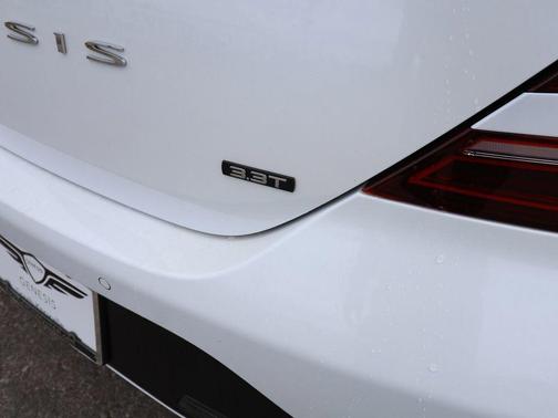 2024 Genesis G70 3.3T RWD Sport Advanced