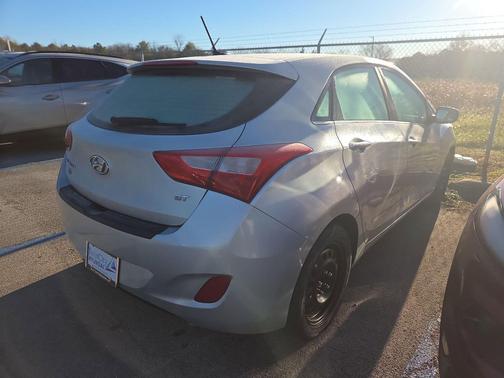 2017 Hyundai Elantra GT Base