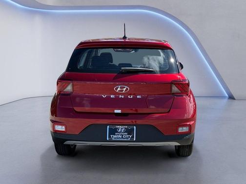 2025 Hyundai VENUE SE