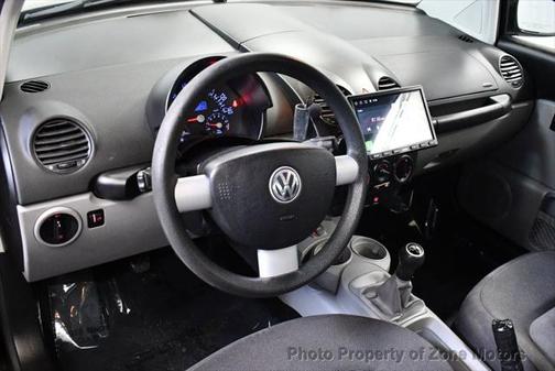 2004 Volkswagen New Beetle GL