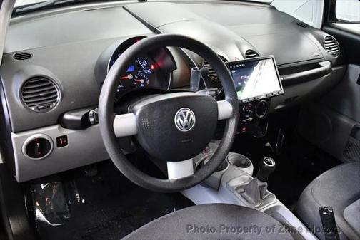2004 Volkswagen New Beetle GL