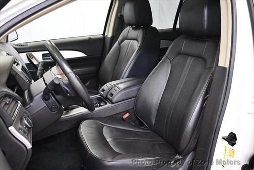 2013 Lincoln MKX Base