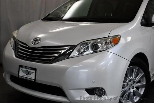 2012 Toyota Sienna XLE