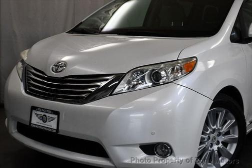 2012 Toyota Sienna XLE