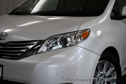 2012 Toyota Sienna XLE