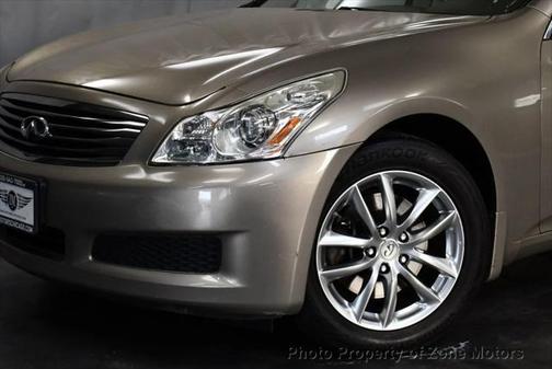 2009 INFINITI G37x Base