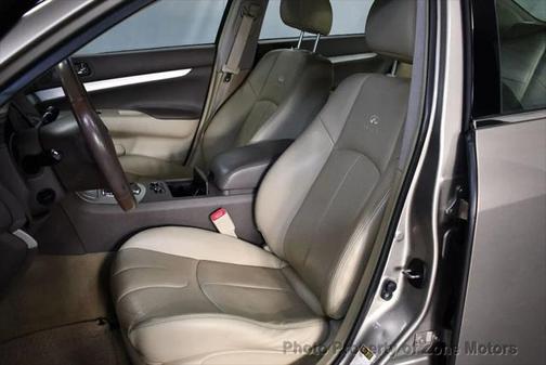 2009 INFINITI G37x Base