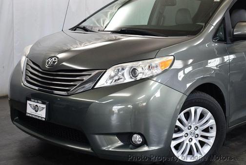 2014 Toyota Sienna XLE