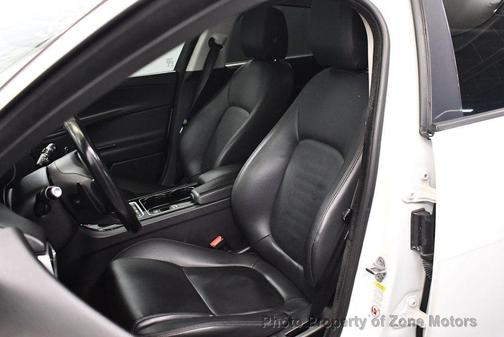 2017 Jaguar XE 35t Premium