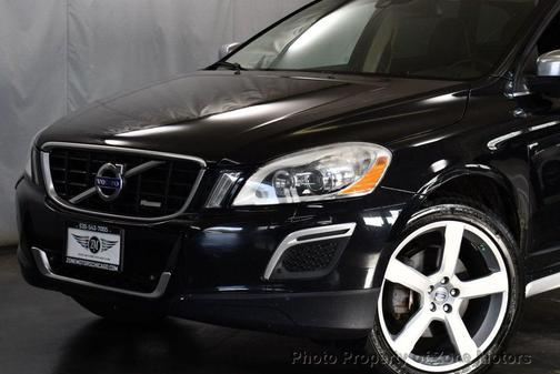 Black Sapphire Metallic 2012 Volvo XC60 T6 Platinum