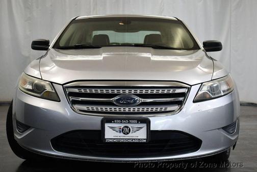 2010 Ford Taurus SE