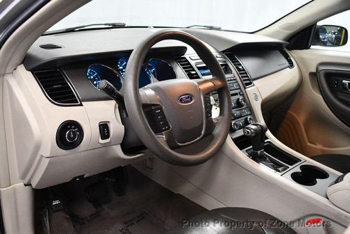2010 Ford Taurus SE