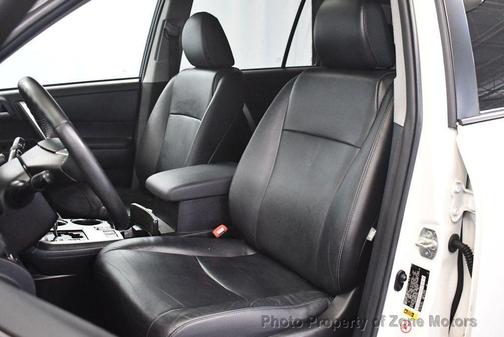 2013 Toyota Highlander SE