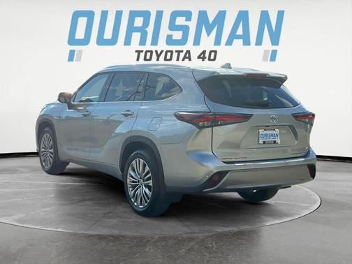 2024 Toyota Highlander Platinum