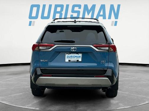 2025 Toyota RAV4 Hybrid SE