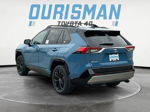 2025 Toyota RAV4 Hybrid SE