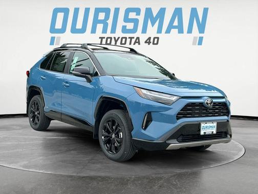 2025 Toyota RAV4 Hybrid SE