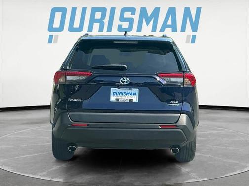 2022 Toyota RAV4 Hybrid XLE Premium