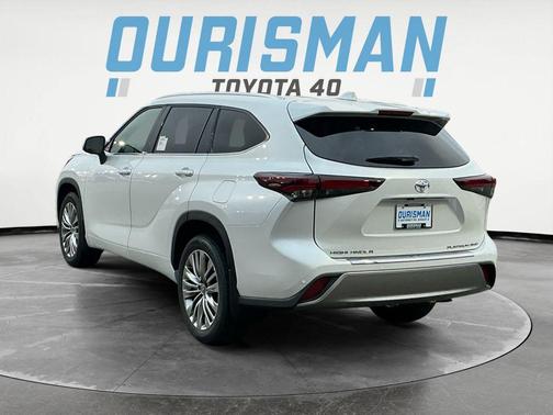 2026 Toyota Highlander Platinum