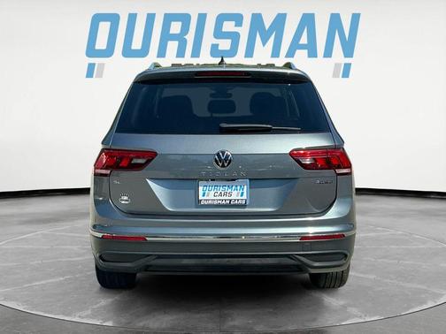 Platinum Gray Metallic 2023 Volkswagen Tiguan 2.0T SE 4MOTION