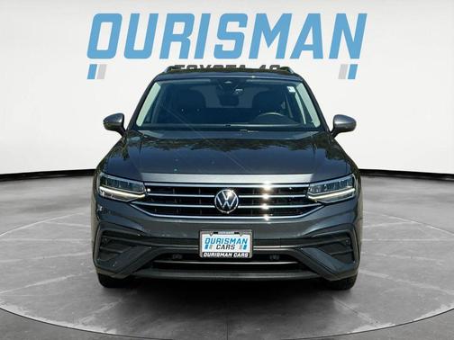 Platinum Gray Metallic 2023 Volkswagen Tiguan 2.0T SE 4MOTION