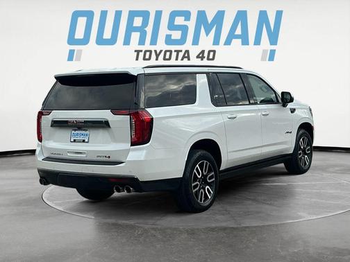 2023 GMC Yukon XL 4WD AT4