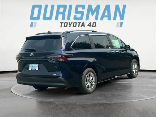 2025 Toyota Sienna XLE 7 Passenger