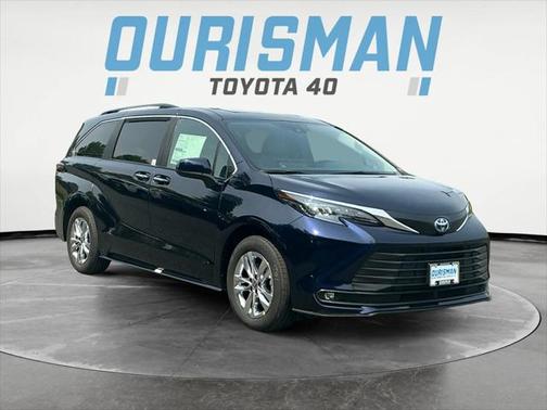 2025 Toyota Sienna XLE 7 Passenger