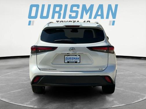 Wind Chill Pearl 2024 Toyota Highlander XLE