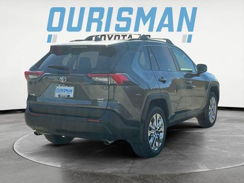 2025 Toyota RAV4 XLE Premium