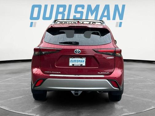2024 Toyota Highlander Hybrid Platinum