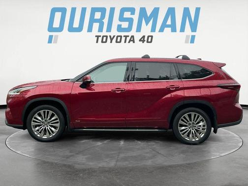 2024 Toyota Highlander Hybrid Platinum