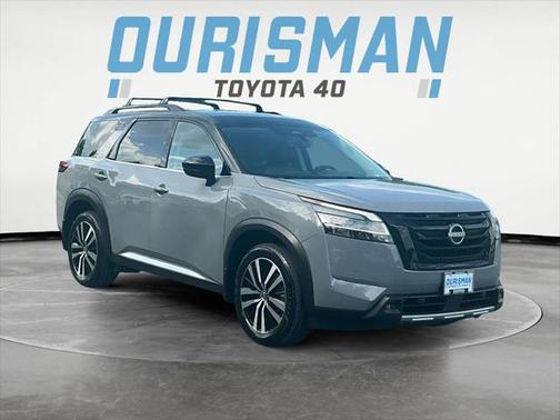 2023 Nissan Pathfinder Platinum 4WD