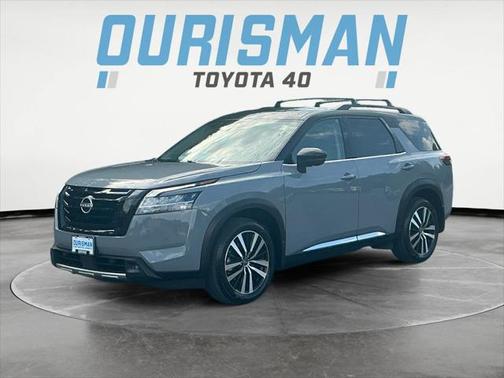2023 Nissan Pathfinder Platinum 4WD