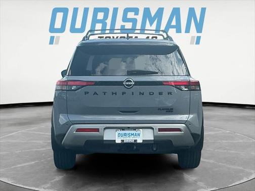 2023 Nissan Pathfinder Platinum 4WD