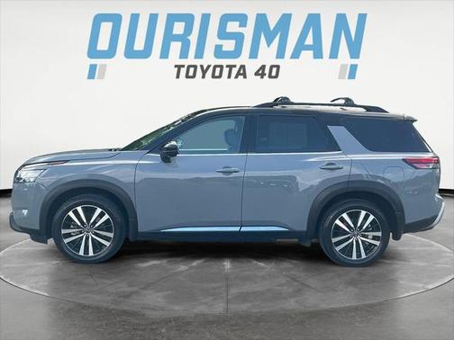 2023 Nissan Pathfinder Platinum 4WD