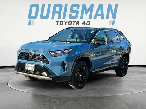 2025 Toyota RAV4 Hybrid SE