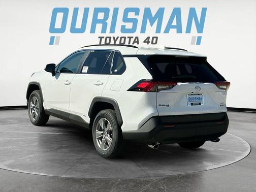 2025 Toyota RAV4 Hybrid XLE