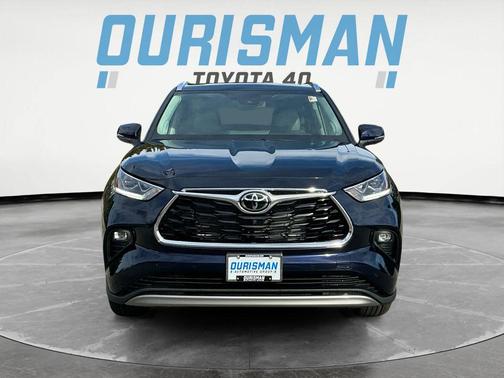 2026 Toyota Highlander Hybrid Platinum