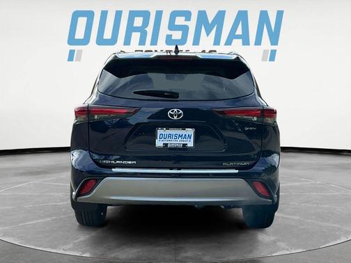 2026 Toyota Highlander Hybrid Platinum