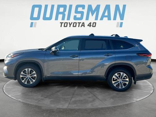 2024 Toyota Highlander Hybrid XLE