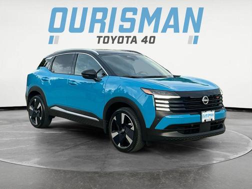 2025 Nissan Kicks SR