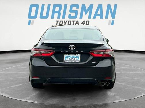 Midnight Black Metallic 2024 Toyota Camry SE