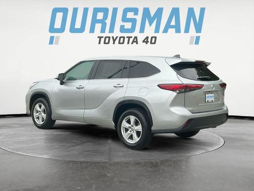 Celestial Silver Metallic 2023 Toyota Highlander LE